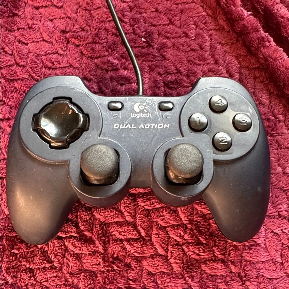 Microsoft Silver Game Controller